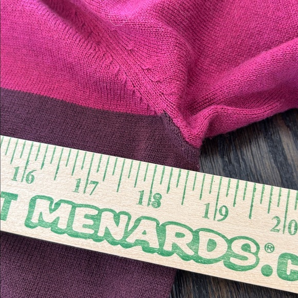 Ann Taylor factory v neck colorblock sweater - Picture 5 of 7